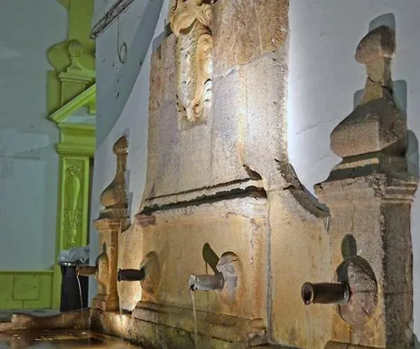 Patio De La Fuenseca *