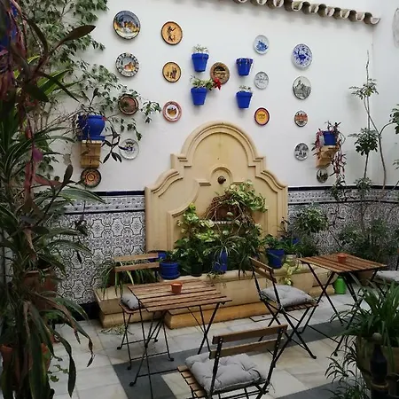 Patio De La Fuenseca *