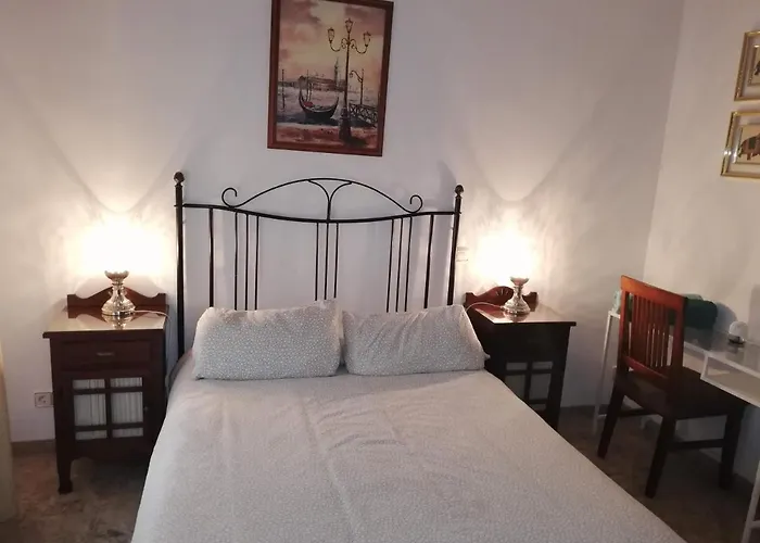 Patio De La Fuenseca *